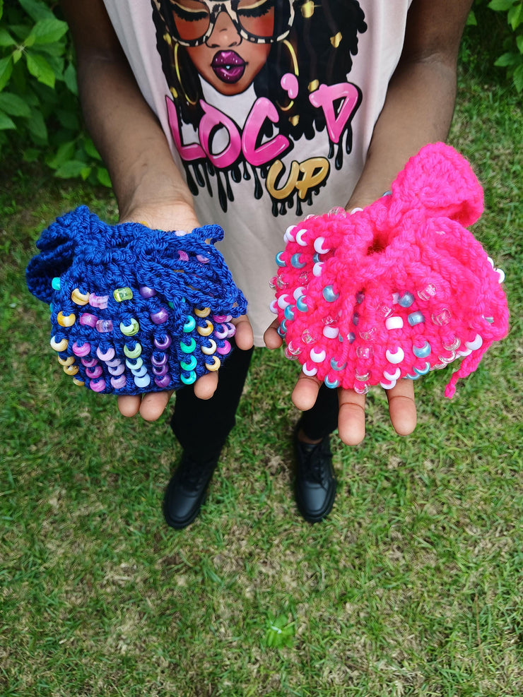 Crochet Wristlet Beaded Pouch – Handmade Zipper Bag with Beads – Small Boho Wrist Purse for Essentials, Gifts, or Everyday Carry
