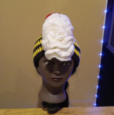 Handmade Crochet Mohawk Hat, Crochet Ruffle Hat, Winter Hats, Autumn Hat, Acrylic Yarn Beanie, Crochet Hat, Bold Fashion, Fun Hat, Sorority