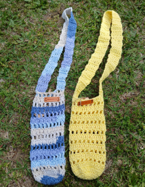 Crochet Water Bottle Holder Crossbody Bag – Handmade Sling Carrier for Reusable Bottles – Summer Festival, Hiking, Boho Style, Gift for Her