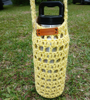 Crochet Water Bottle Holder Crossbody Bag – Handmade Sling Carrier for Reusable Bottles – Summer Festival, Hiking, Boho Style, Gift for Her