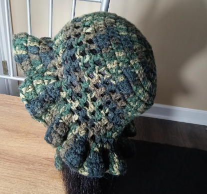 Handmade Camo Mesh Hat with Matching Curly Cue Earrings – Crochet Bucket Hat Set for Bold, Outdoor Style
